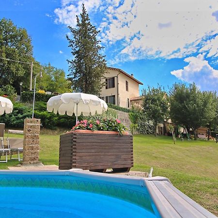 Nice Flat In Arcevia With Swimming Pool Exterior photo