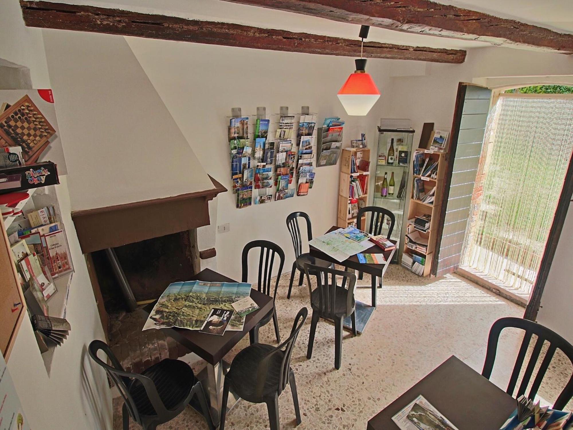Nice Flat In Arcevia With Swimming Pool Exterior photo