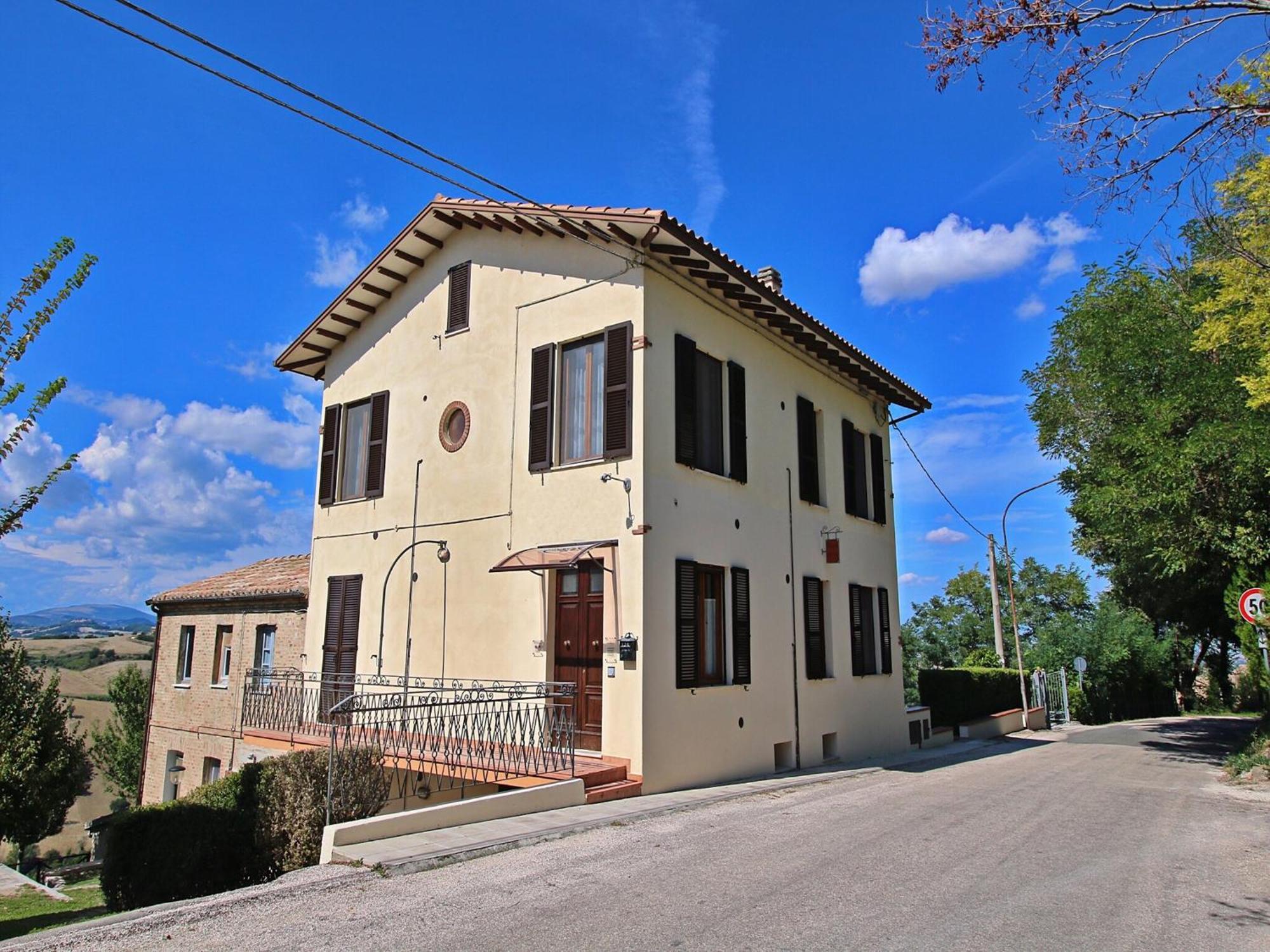 Nice Flat In Arcevia With Swimming Pool Exterior photo