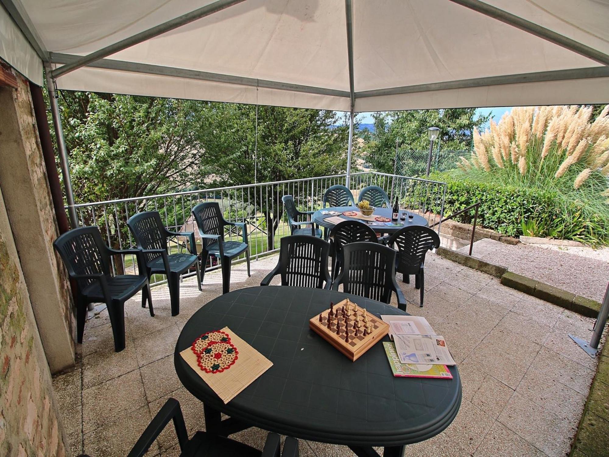 Nice Flat In Arcevia With Swimming Pool Exterior photo