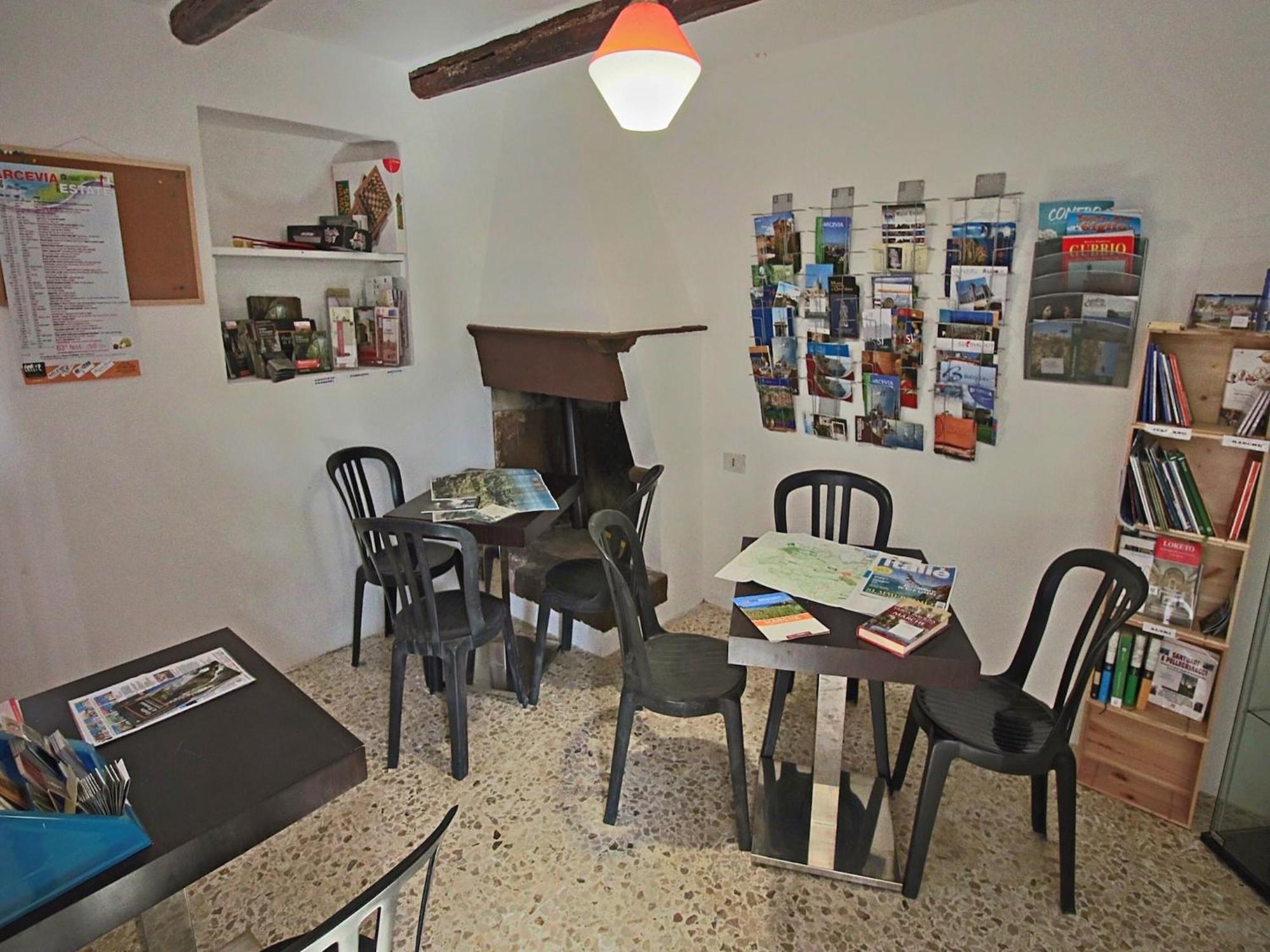 Nice Flat In Arcevia With Swimming Pool Exterior photo